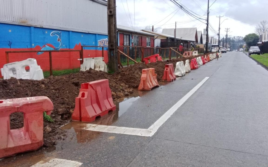 Aguas Décima inicia la renovación de redes en calle Río Cau-Cau